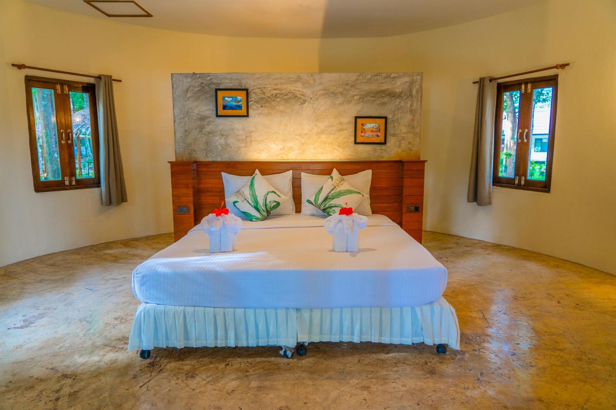 The Tropical Beach Resort Ко Чанг Экстерьер фото