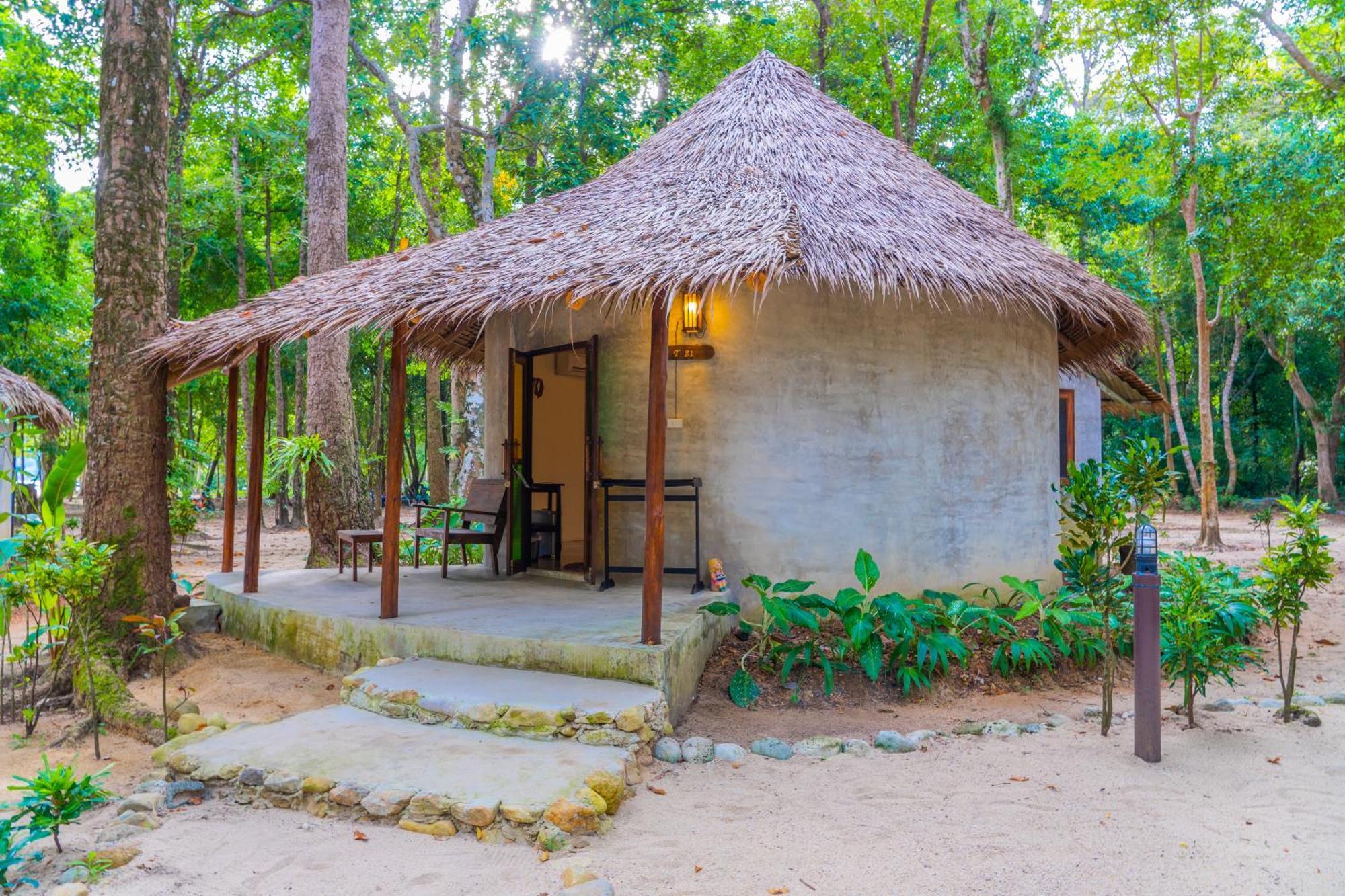 The Tropical Beach Resort Ко Чанг Экстерьер фото
