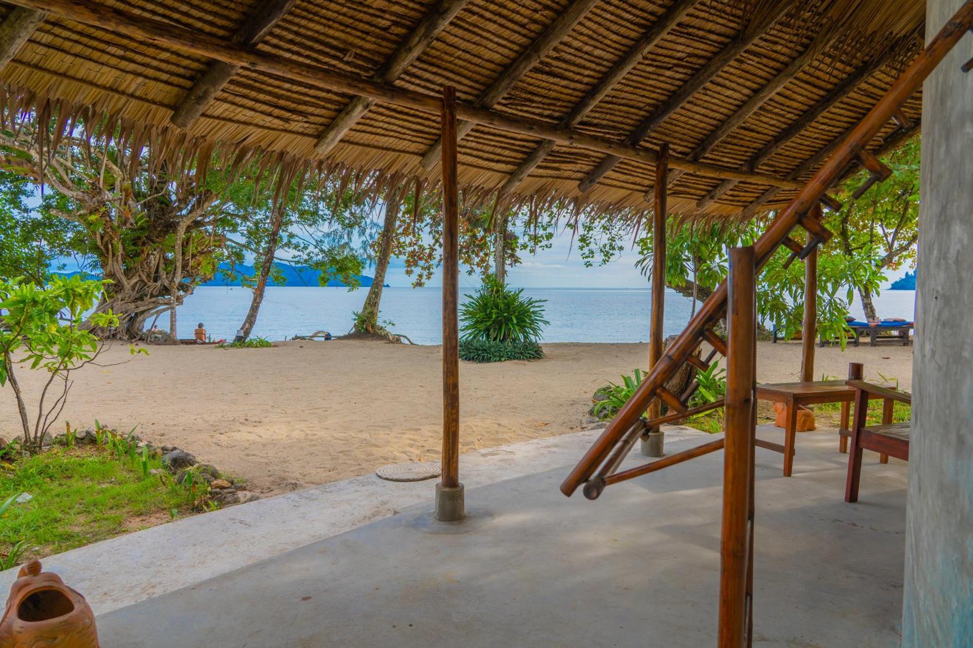 The Tropical Beach Resort Ко Чанг Экстерьер фото